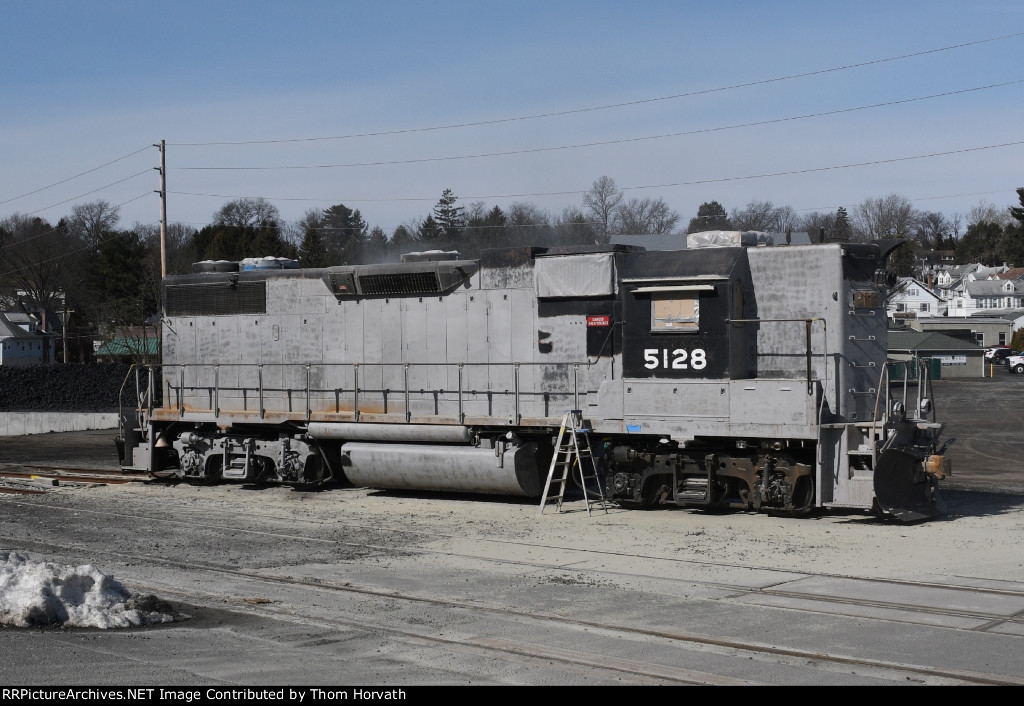 NS 5128 is in the process of being sand balsted to wear its new paint scheme